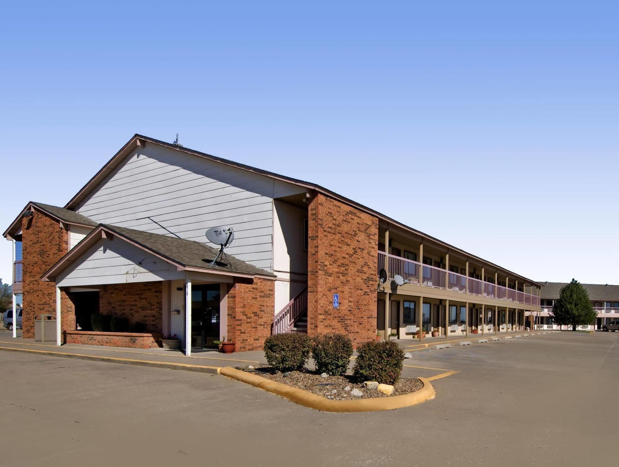 Americas Best Value Inn - Garden City Buitenkant foto
